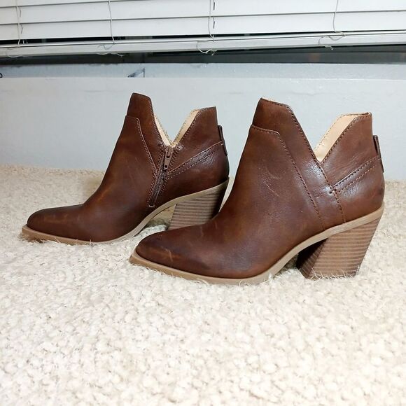 Crown Vintage Brown Ankle Boots with Sleek Pointed Toe Sizs 8.5M - Picture 3 of 11